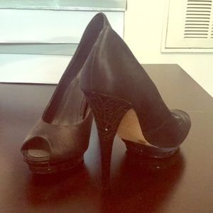 BCBG Black and Gold Peep Toe Heels